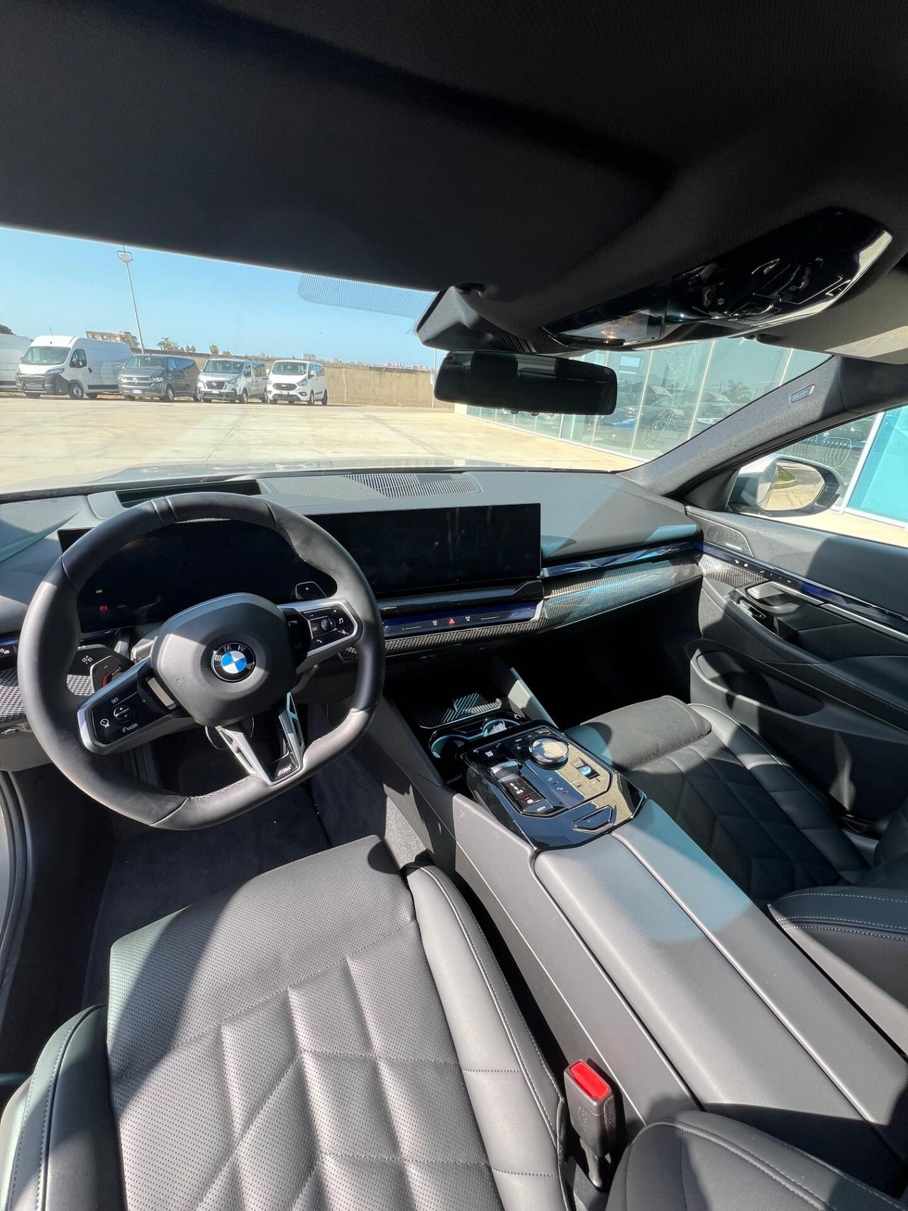 Bmw 520d 48V sDrive Msport possibilità noleggio no scoring