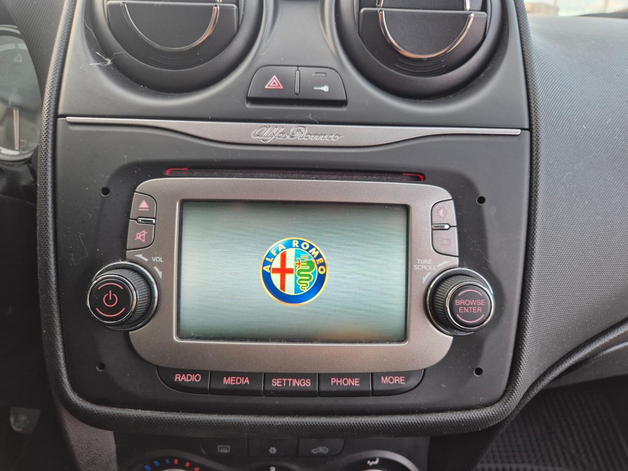 Alfa Romeo MITO 1.3 JTDm 85 CV RESTAYLING 2015