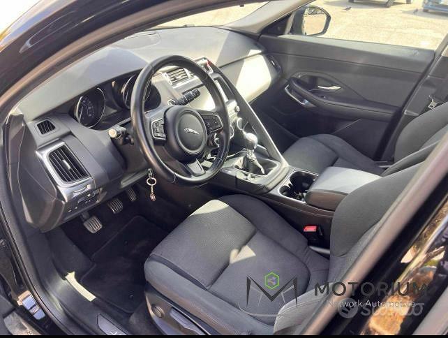 Jaguar E-Pace 2.0D 150cv