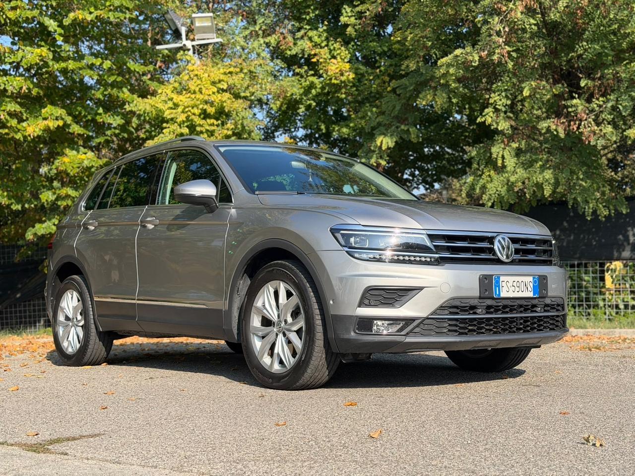 Volkswagen Tiguan 2.0 TDI SCR DSG 4MOTION Sport BMT