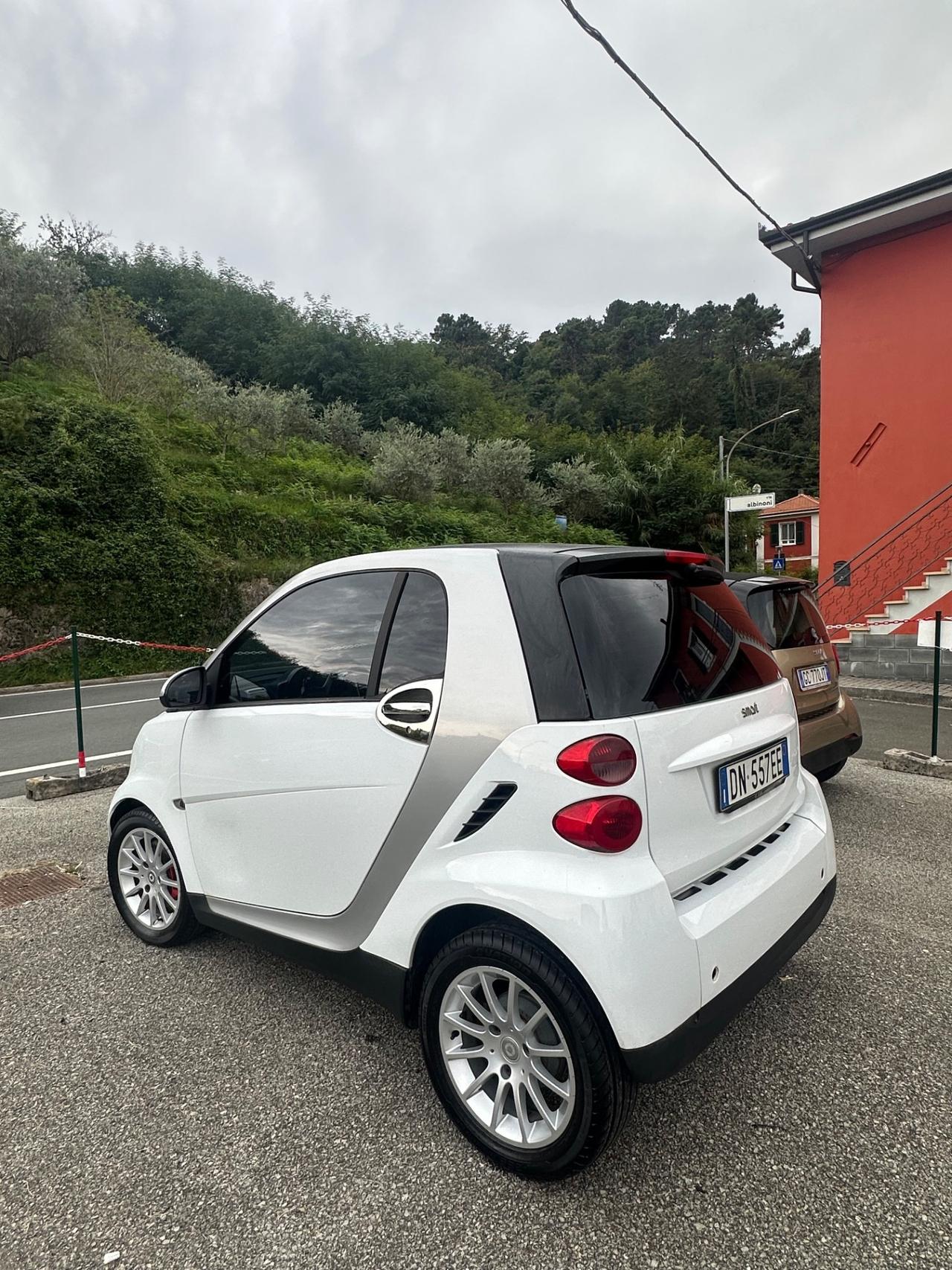 Smart ForTwo 1000 52 kW coupé pure