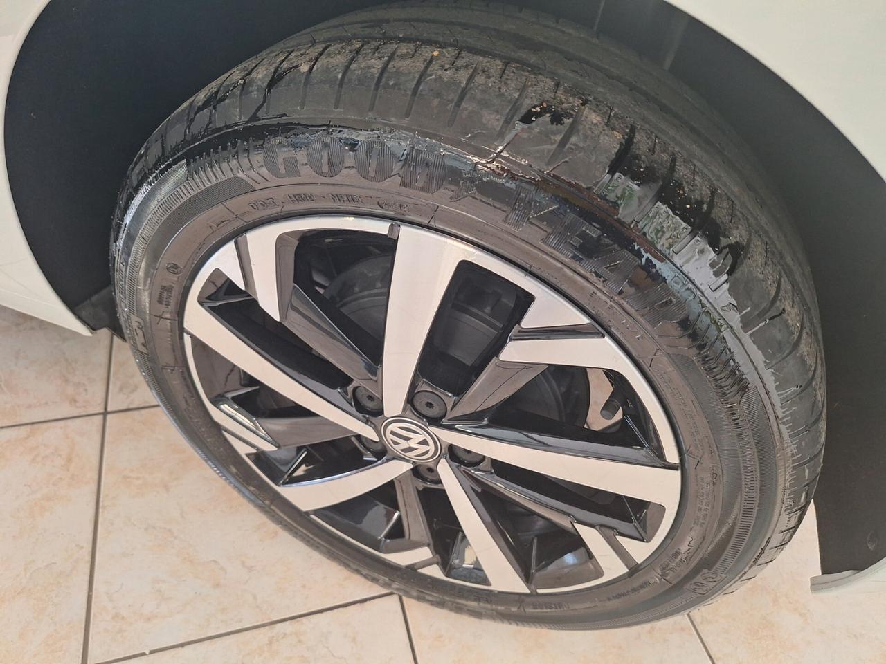 Volkswagen Polo 1.6 TDI 95 CV DSG 5p. Highline BlueMotion Tech.