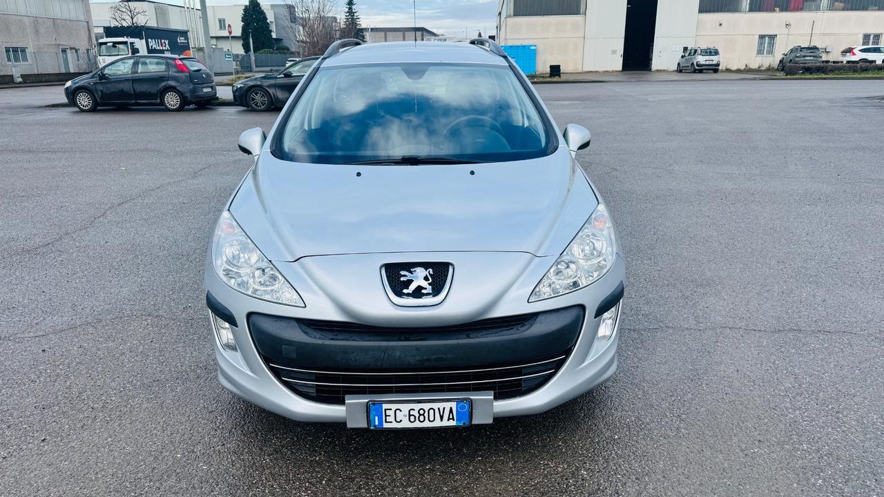Peugeot 308 1.6 HDi 110CV SW Ciel Sportium