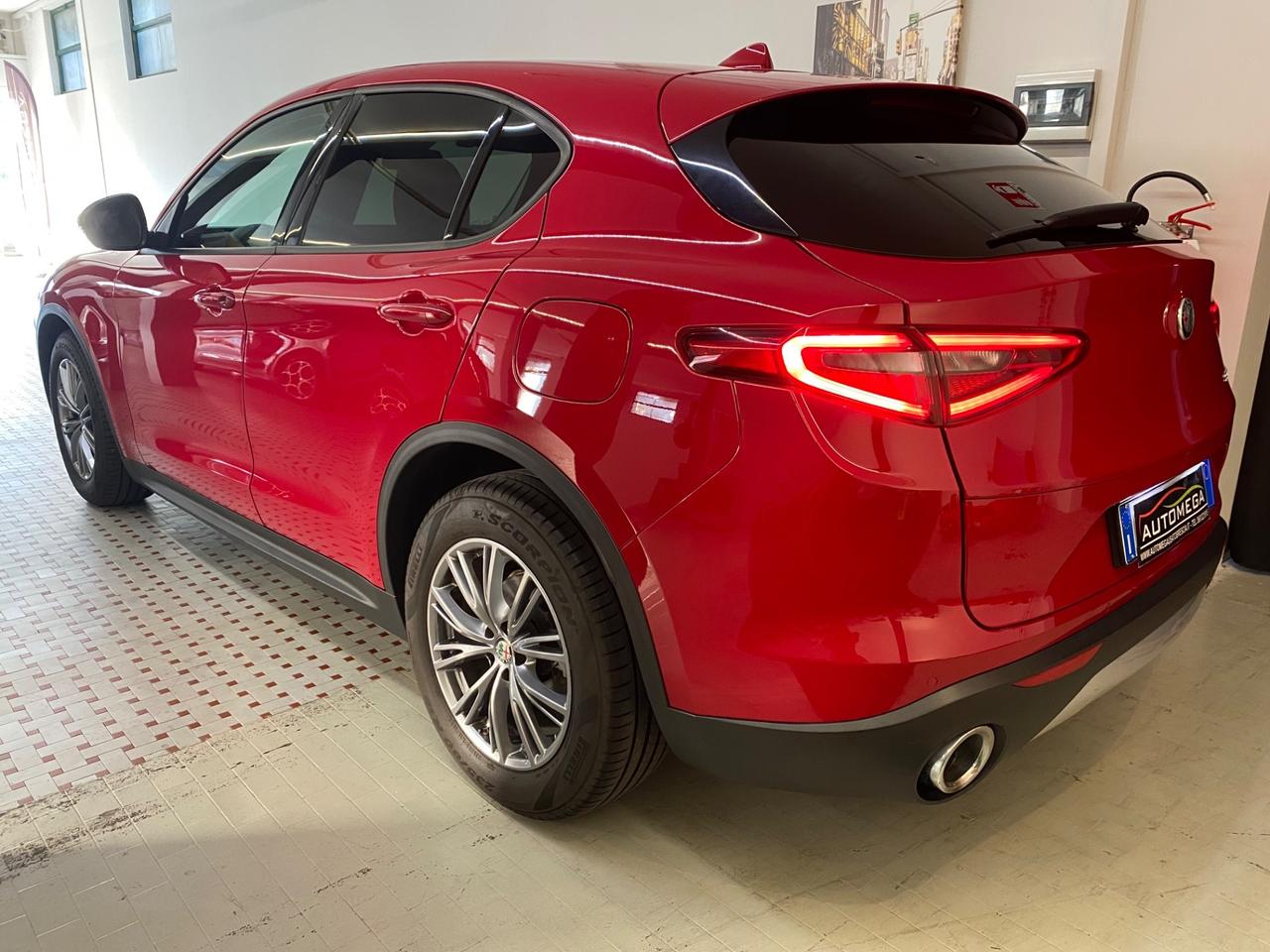 Alfa Romeo Stelvio 2.2 t Aziendale- Palette F1 al volante