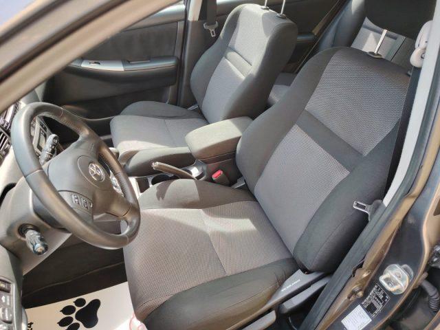 TOYOTA Corolla 1.4 D-4D 5 porte Sol AUTOMATICA
