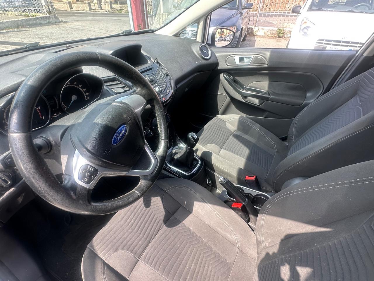 Ford Fiesta 1.5 TDCi 75CV 5 porte Titanium