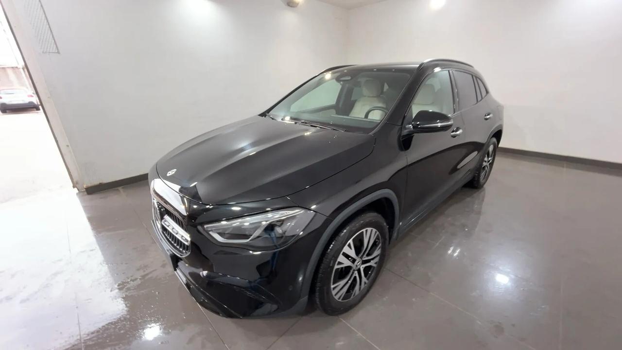 Mercedes-benz GLA 200 d 150Cv 4x4 Advanced-Pelle Beige-Aziendale