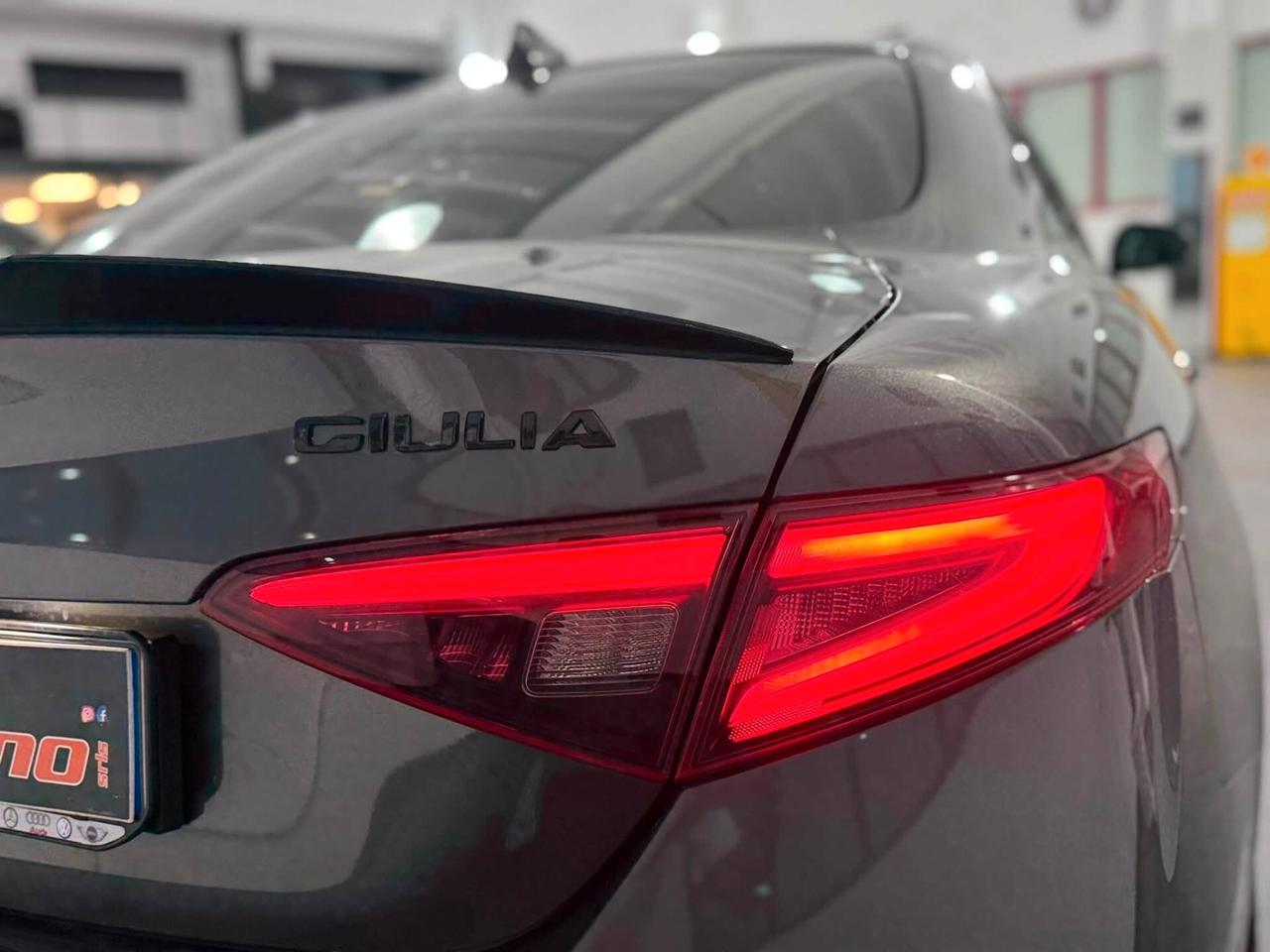 Alfa Romeo Giulia 2.2 At8 160cv 2020 Veloce My20