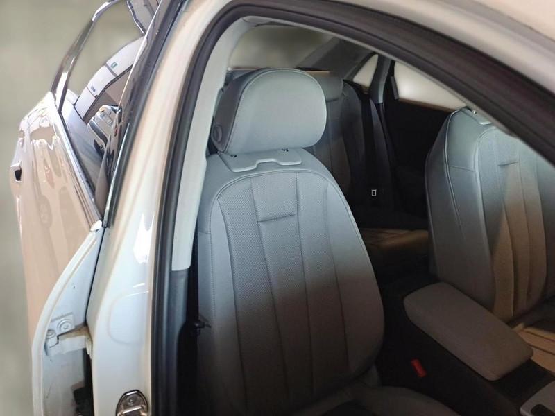 AUDI A4 2.0 30 TDI MHEV 100KW BUSINESS S TRONIC 4 PORTE BERLINA