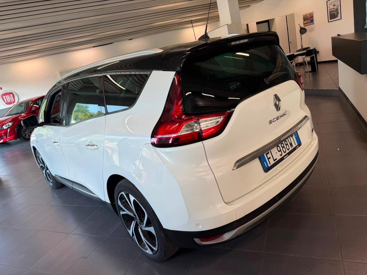 Renault Grand Scenic dCi 8V 110 CV EDC Energy Bose