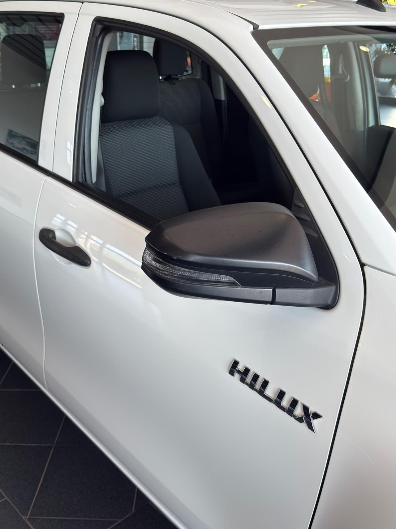 Toyota Hilux 2.4 D-4D 4WD 4 porte Double Cab Comfort