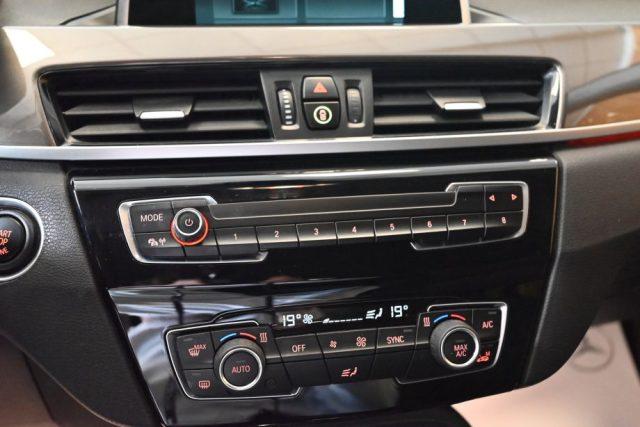 BMW X1 SDRIVE 18d SPORT BLACKLINE AUT.NAVI LED18"TEL FULL