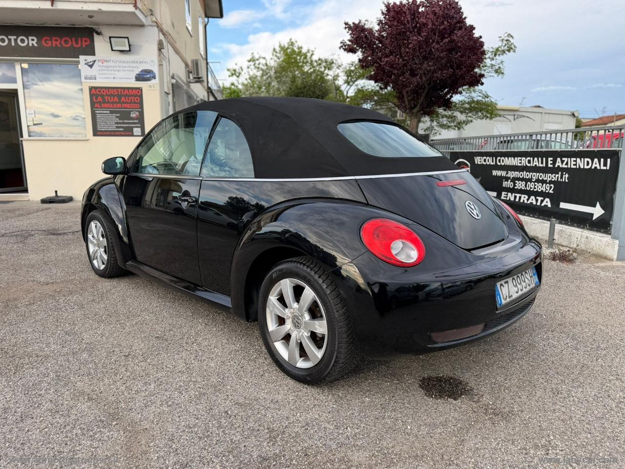 VOLKSWAGEN New Beetle 1.4 16V Cabrio