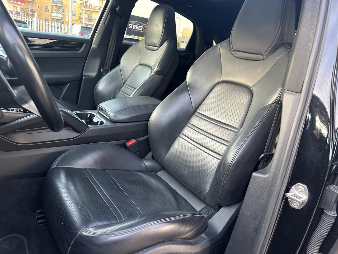 Porsche Cayenne Coupé 3.0 V6 340 CV