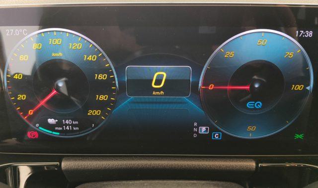 MERCEDES-BENZ EQA 250 Premium