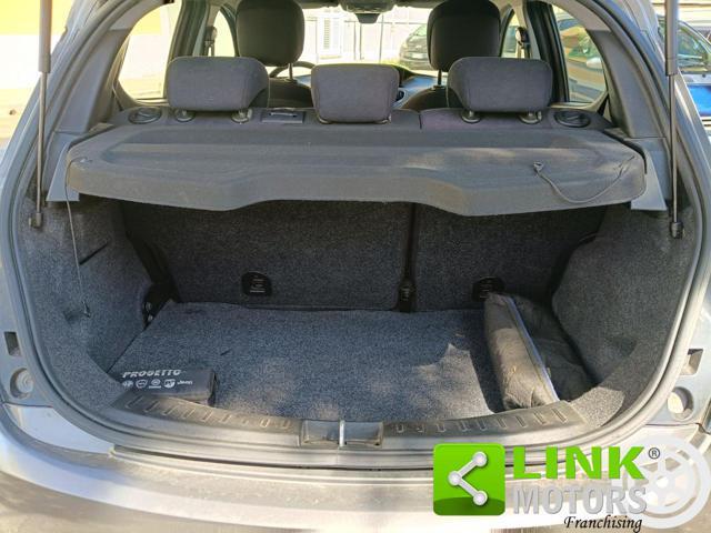 LANCIA Ypsilon 1.2 69 CV 5 porte GPL Ecochic Silver NEOPATENTATI