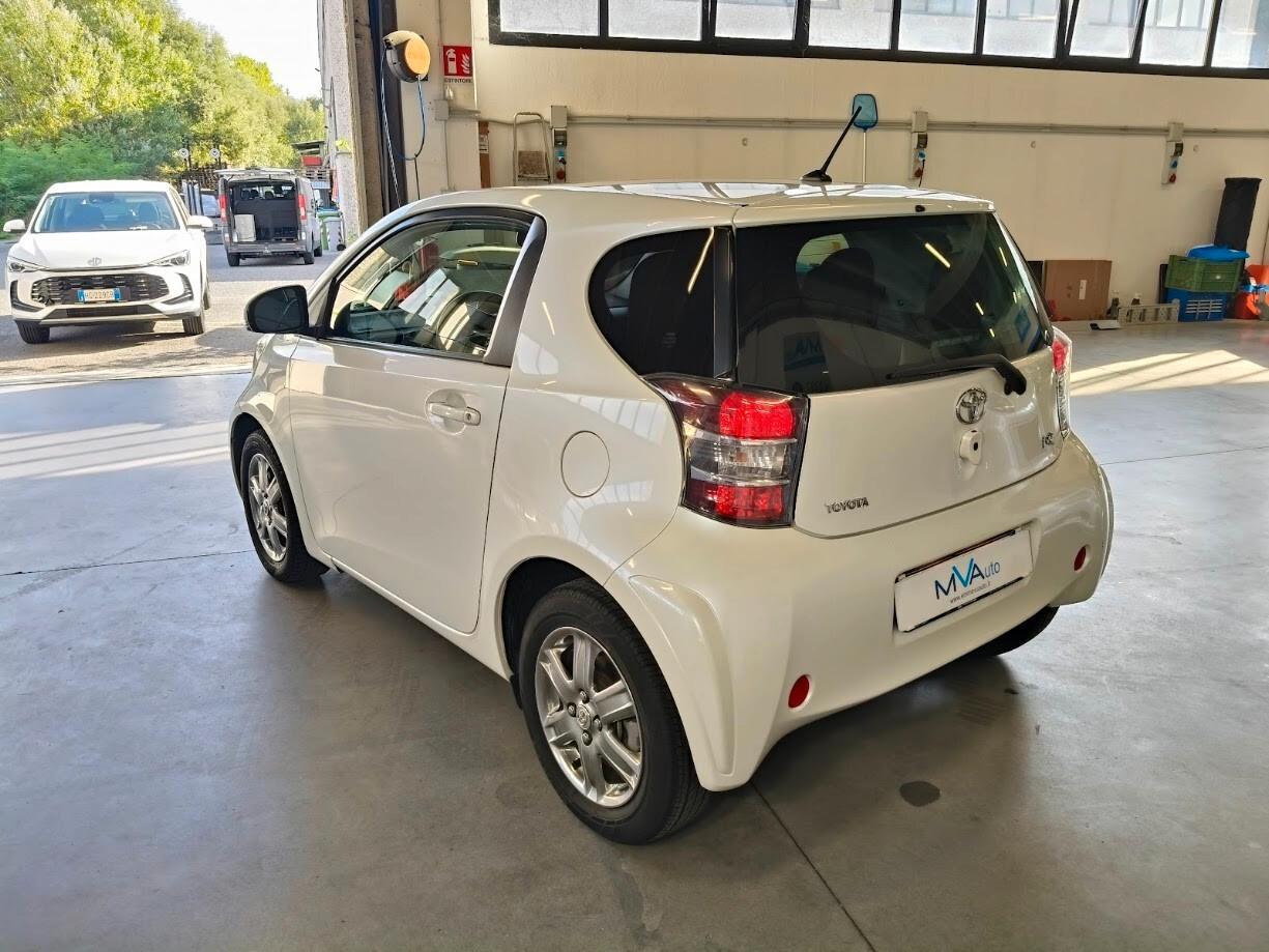 Toyota iQ 1.0 Sol CAMBIO AUTOMATICO POCHI KM