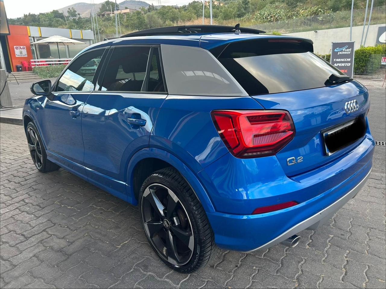 Audi Q2 30 TDI S line Edition tetto