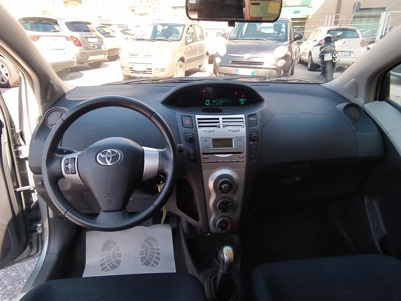 Toyota Yaris 1.3 5 porte Neopatentati