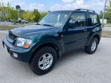 Mitsubishi Pajero 3.2 16V DI-D 3p. GLX ( 4X4 )