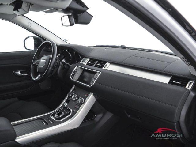 LAND ROVER Range Rover Evoque 2.0 TD4 180 CV 5p. Pure