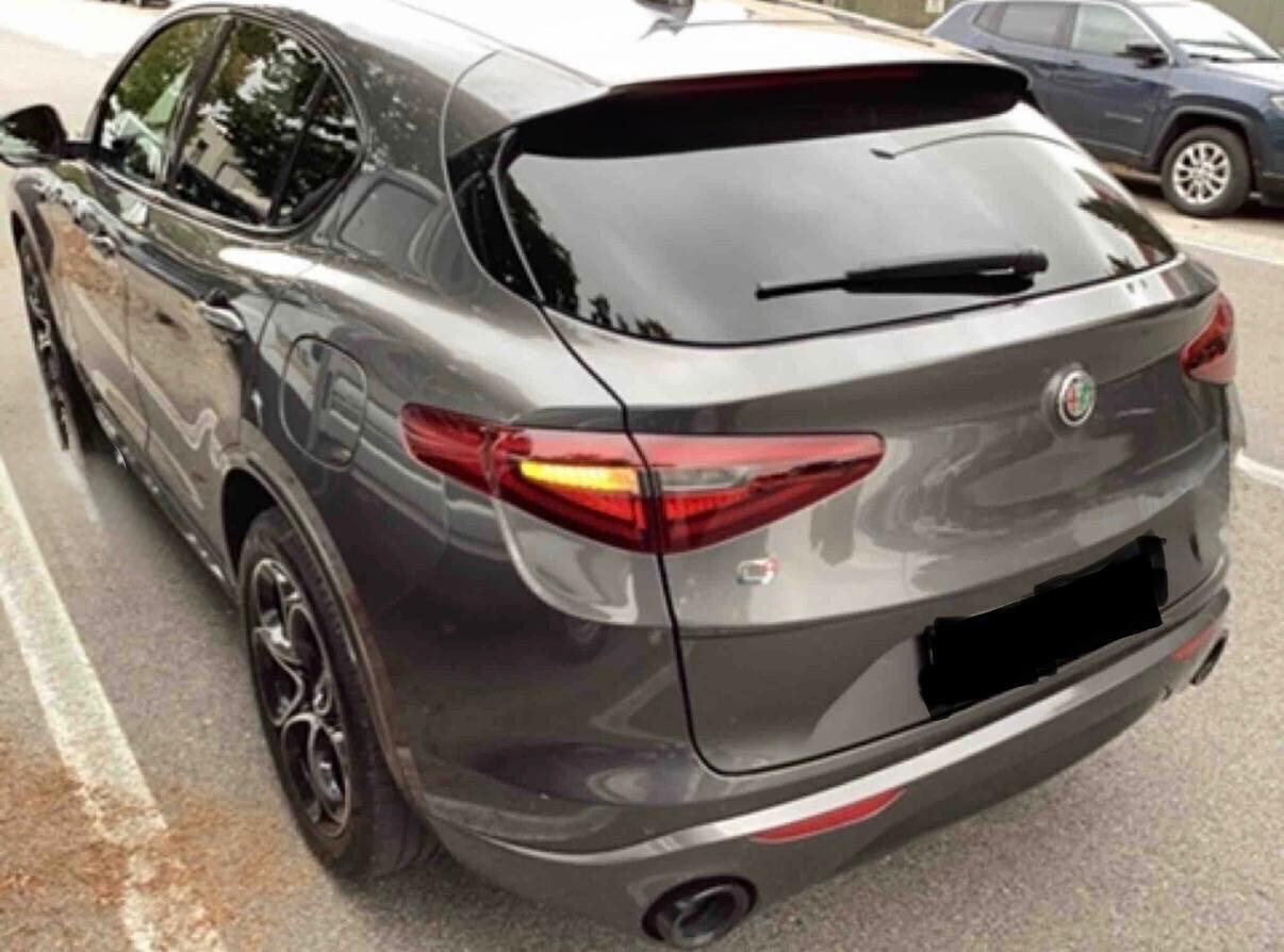 Alfa Romeo Stelvio 2.2 210 CV AT8 Q4 Veloce