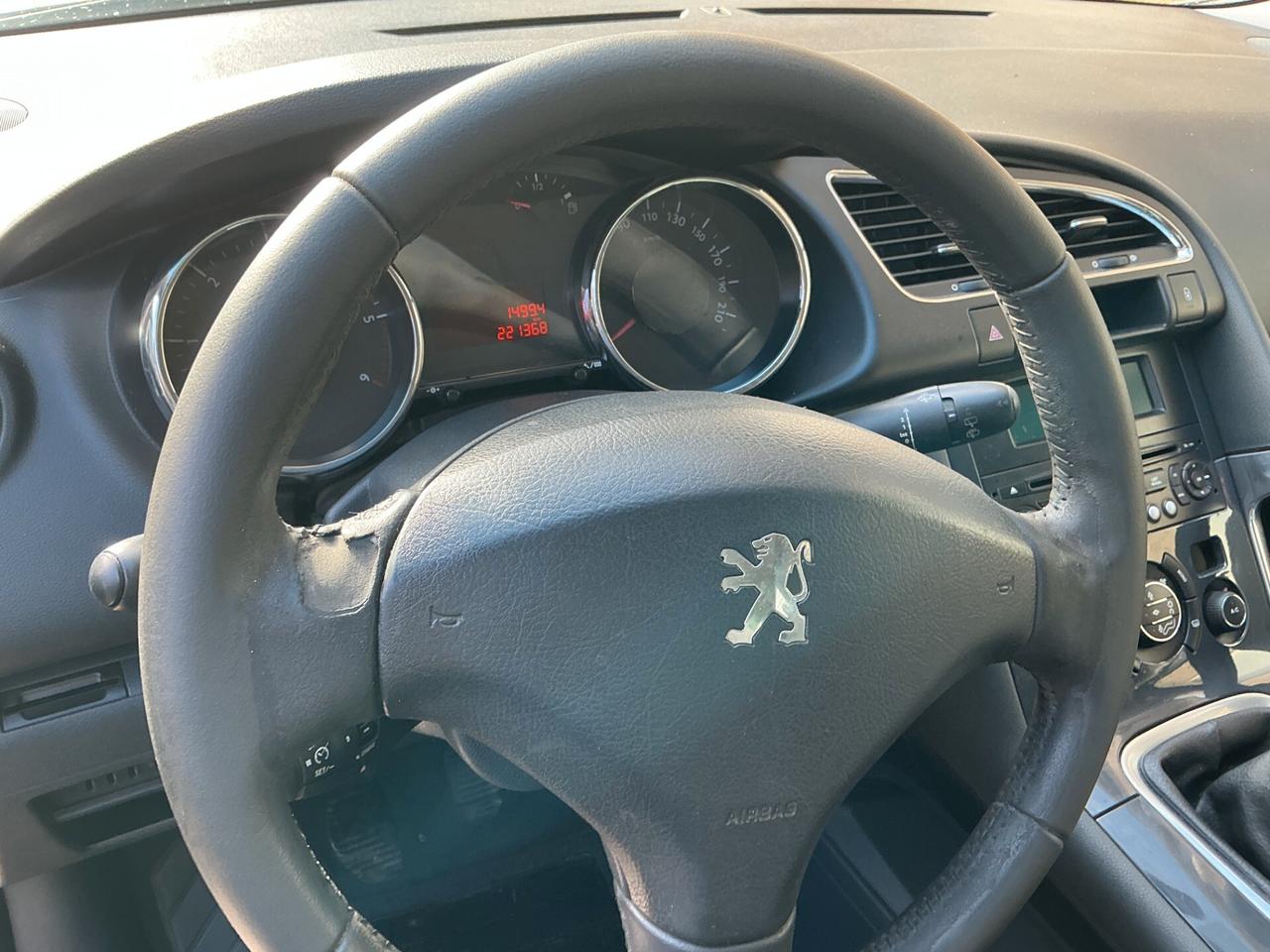 Peugeot 3008 1.6 HDi 110CV Business