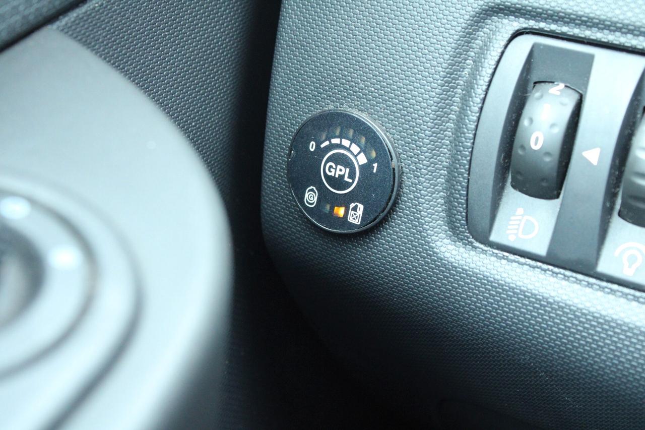 Renault Clio 1.2 75CV GPL 5 porte Wave