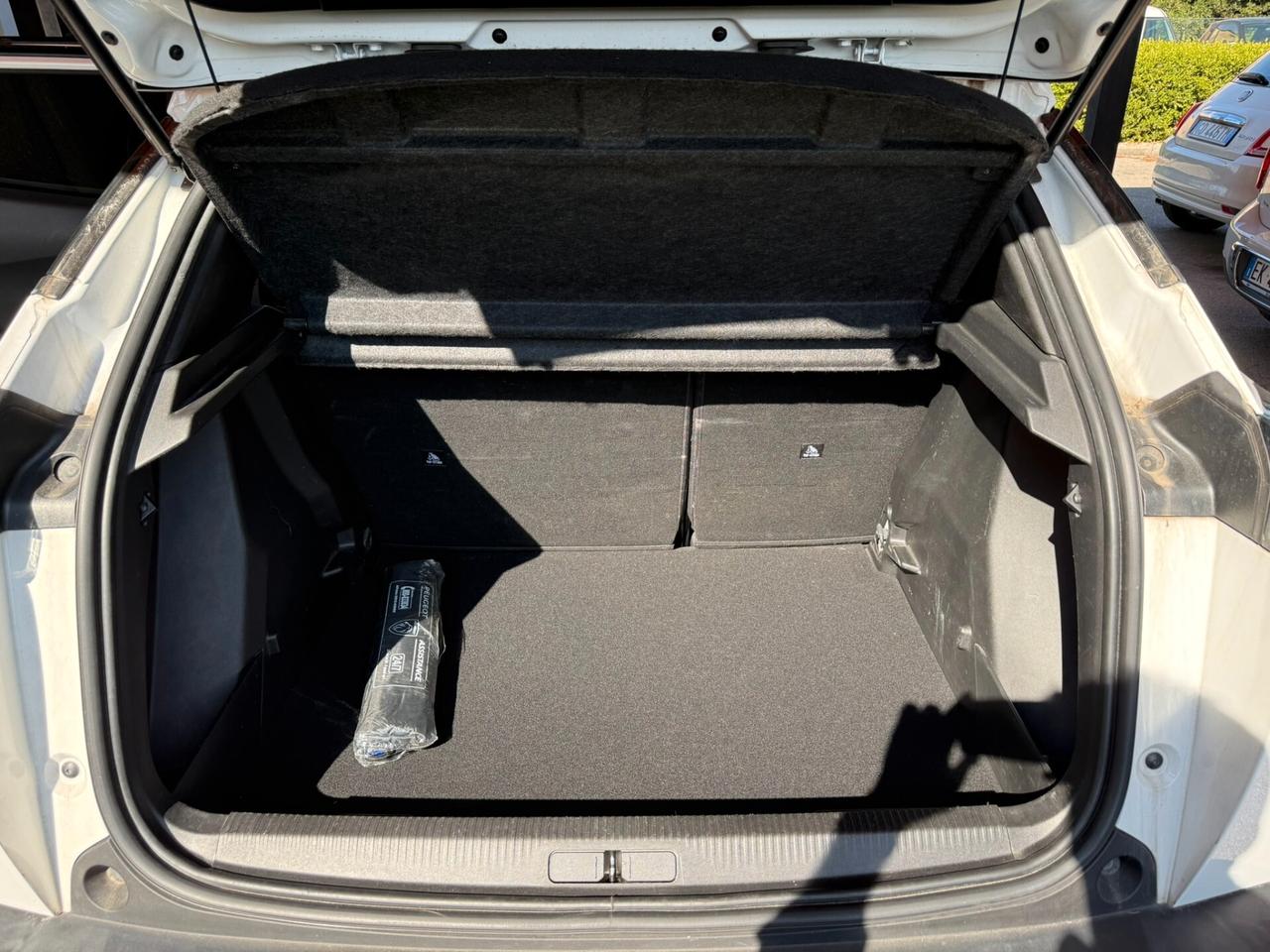 Peugeot 2008 BlueHDi 130 S&S EAT8 Allure