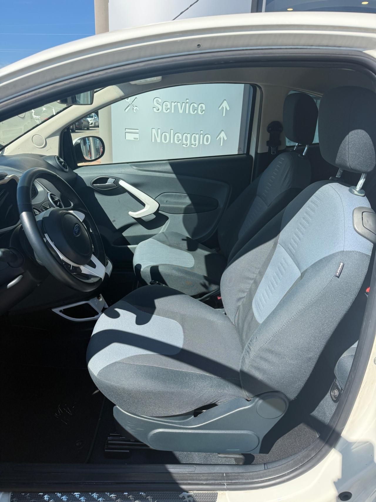 Ford Ka 1.2 8V 69CV Titanium 45000km REALI