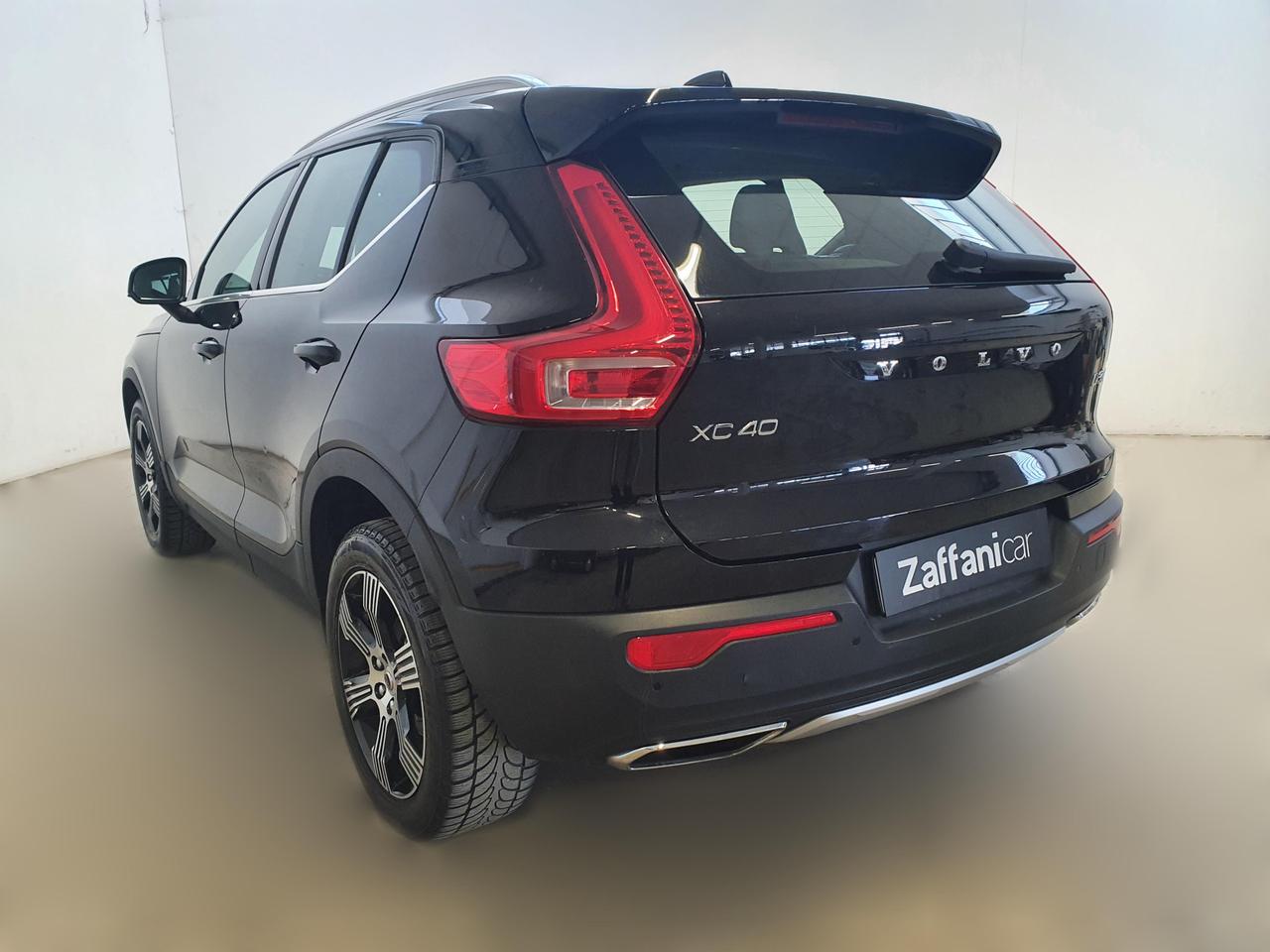 VOLVO XC40 (2017-->) - XC40 D3 AWD Geartronic Inscription