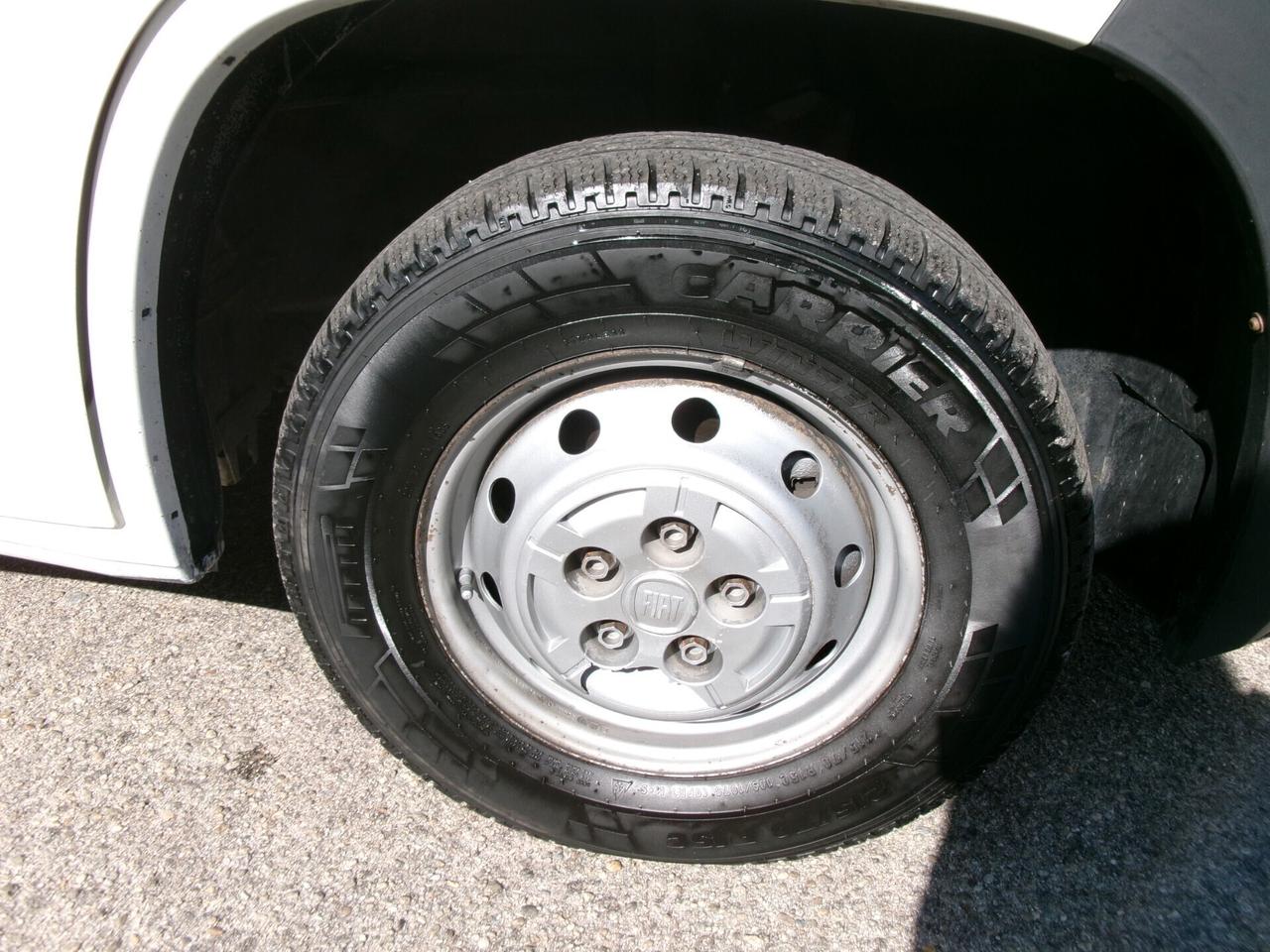 Fiat Ducato DOPPIA GABBINA 7 POSTI CASSONE FISSO