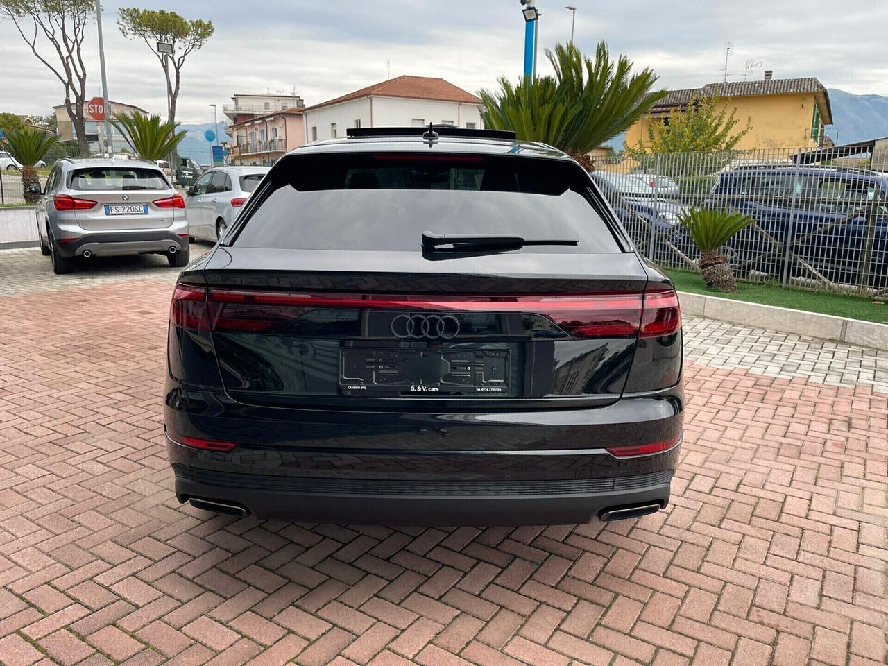 Audi Q8 NOLEGGIO RISCAT ACC €37.450,00 47X2111,00 C.IVA