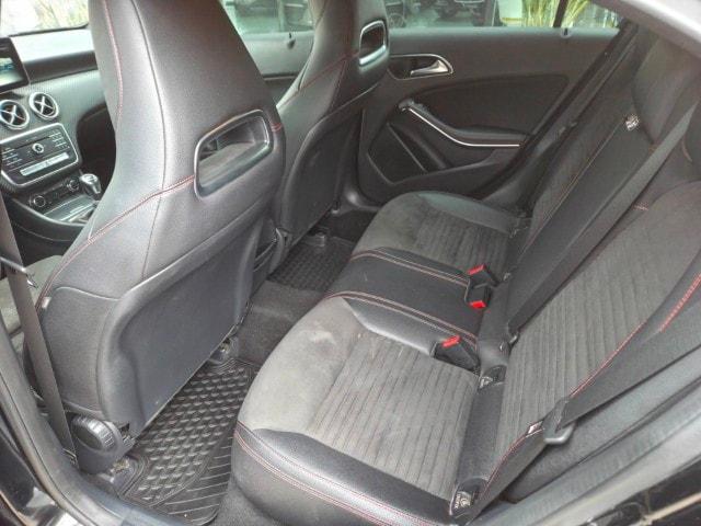 MERCEDES-BENZ A 180 d Premium