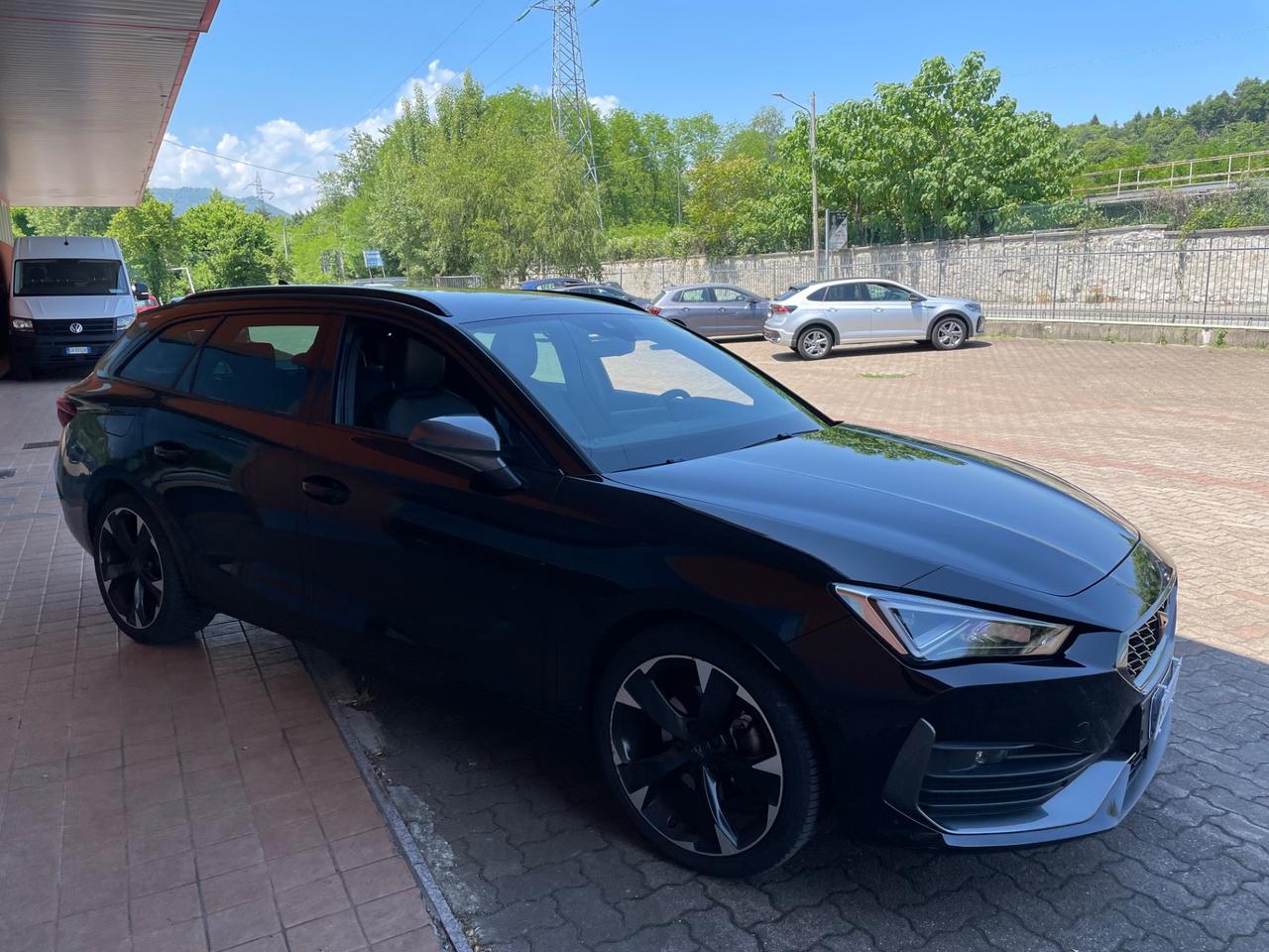 Cupra Leon Sportstourer 1.5 Hybrid 150 CV DSG