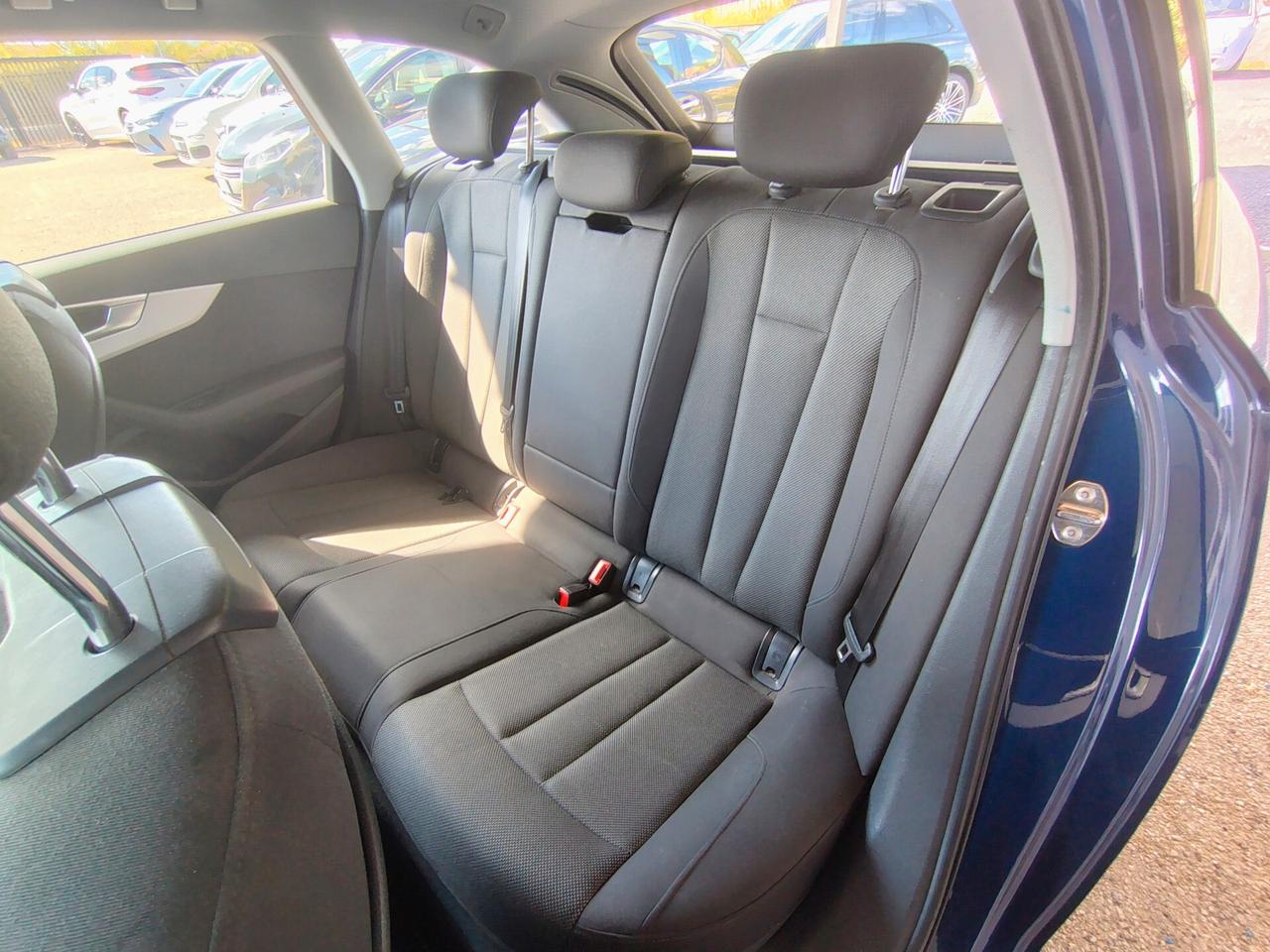 Audi A4 2.0 TDI 150 CV ultra S tronic Sport