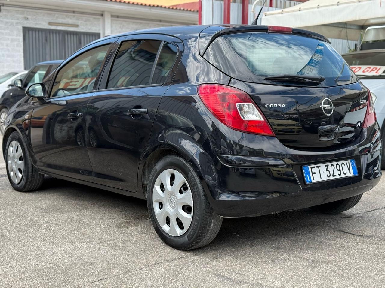 Opel corsa 1.3 Diesel 2011 198,000Km