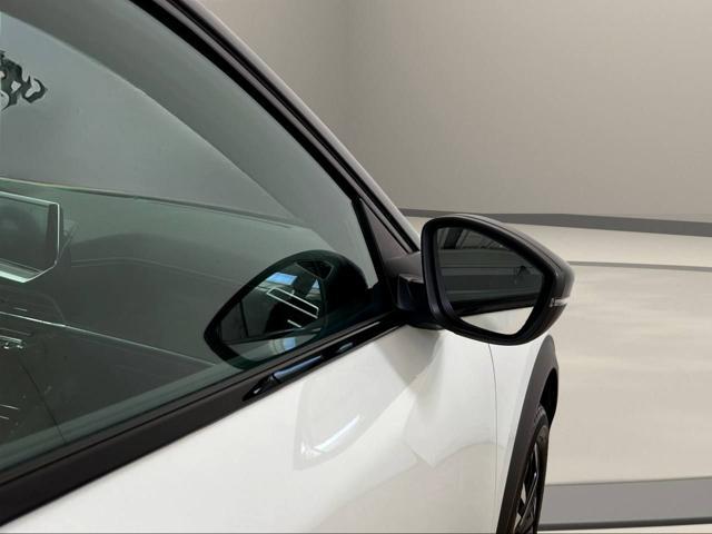 PEUGEOT 2008 motore elettrico 136 CV GT TETTO APRIBILE