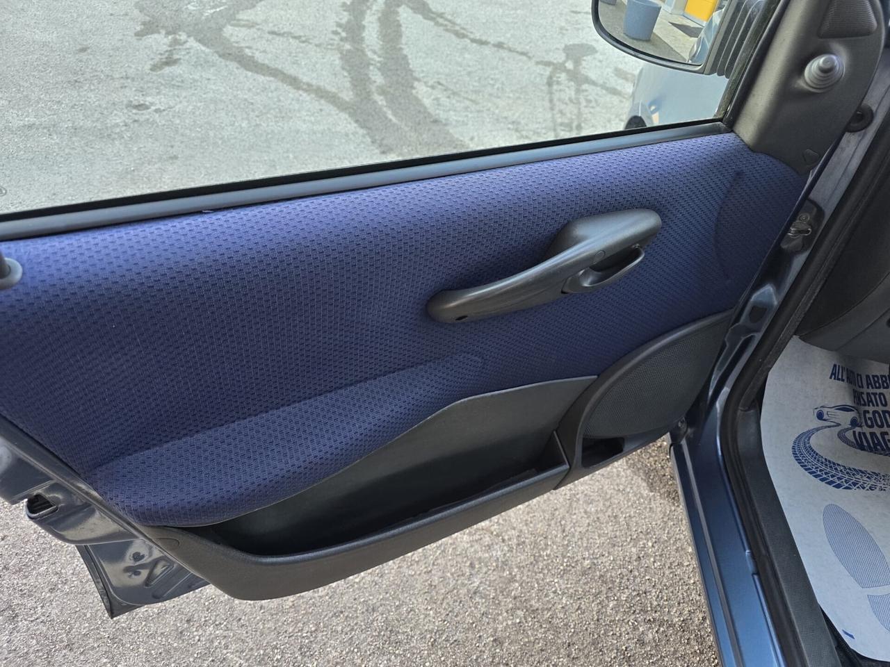 Fiat Punto 1.2 5 porte bConnect