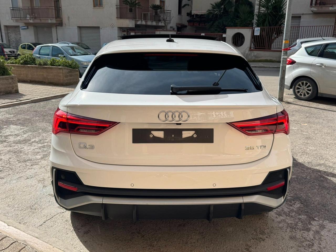 AUDI Q3 SPB 35 TDI S-TRONIC S-LINE 150 CV. TETTO APRIB.