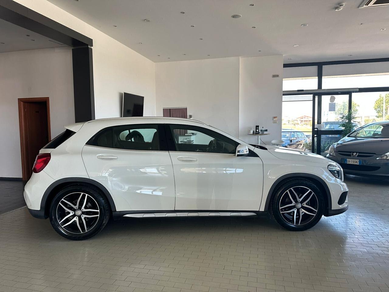 Mercedes-benz GLA 180 GLA 180 d Premium