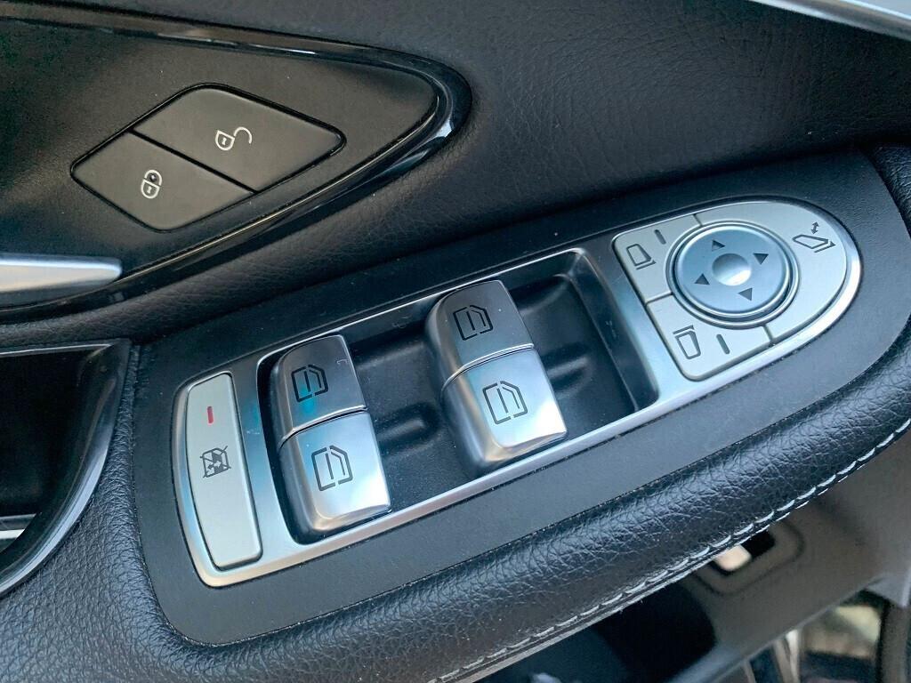 MERCEDES GLC COUPE' 250d PREMIUM AMG *NAVI-PELLE*