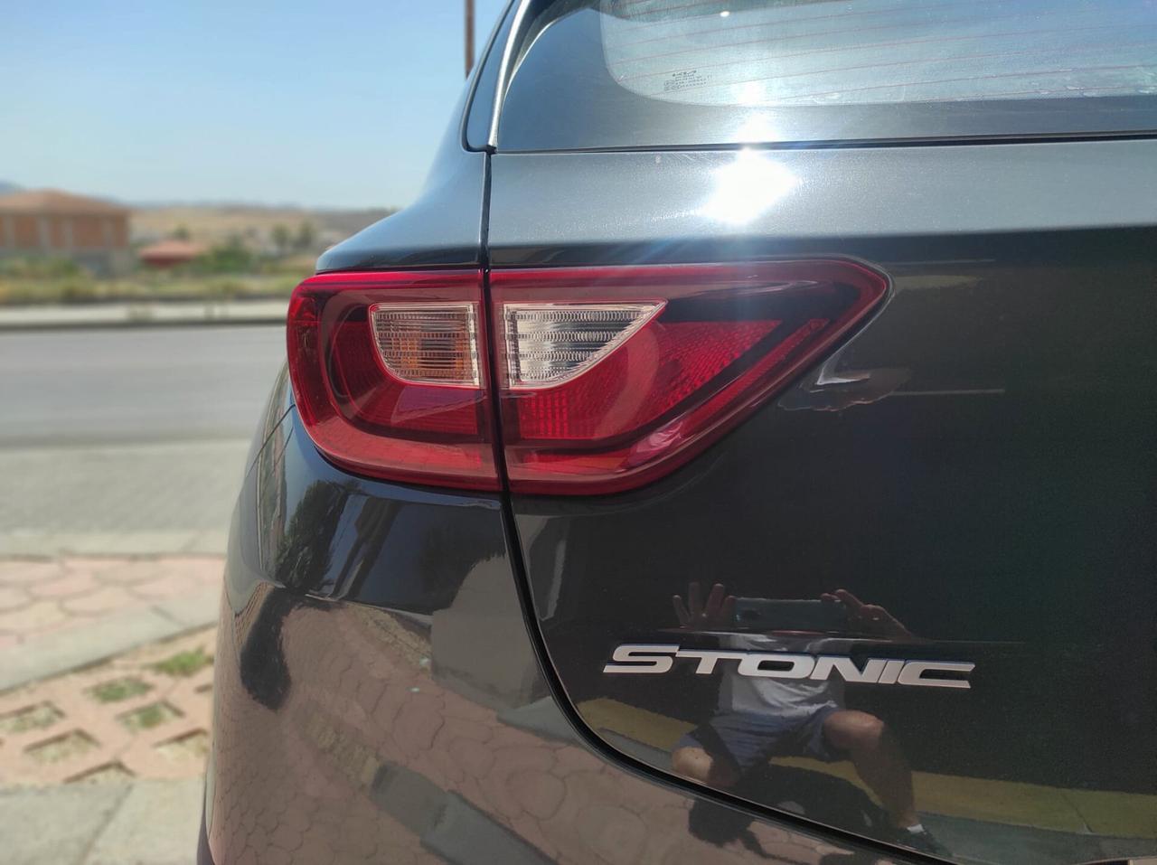 Kia Stonic 1.2 DPI Urban