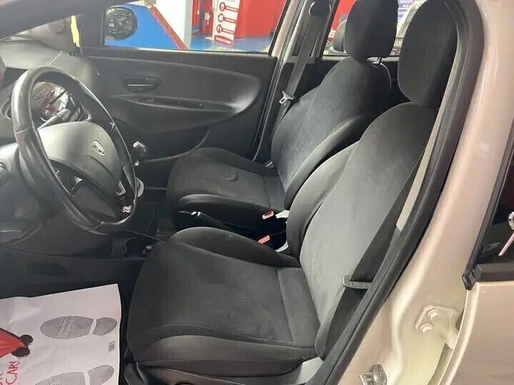 Lancia Ypsilon 1.2 Benzina Platinum S/S 69CV - IDEALE NEO PATENTATI! PASSAGGIO E GARANZIA 12 MESI COMPLETA