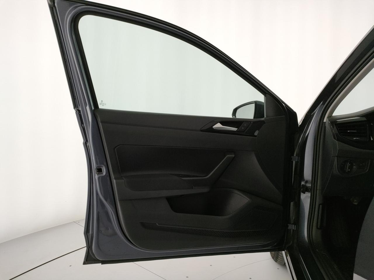 Volkswagen Polo 1.0 tsi life 95cv dsg