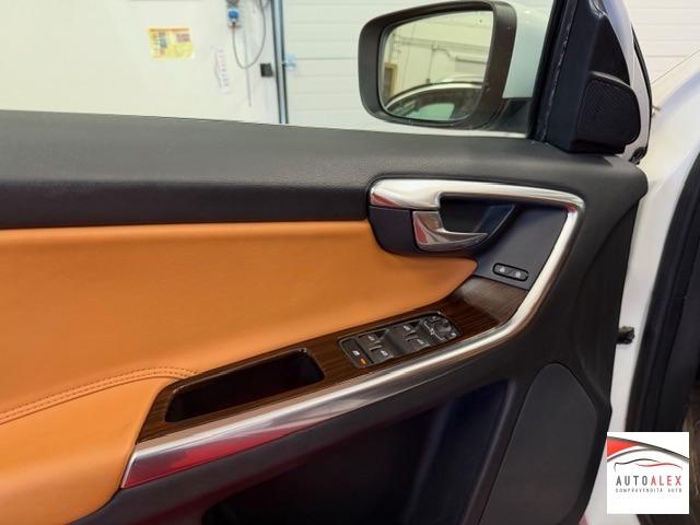 VOLVO - XC60 2.0 d4 Inscription Kinetic 181cv geartronic