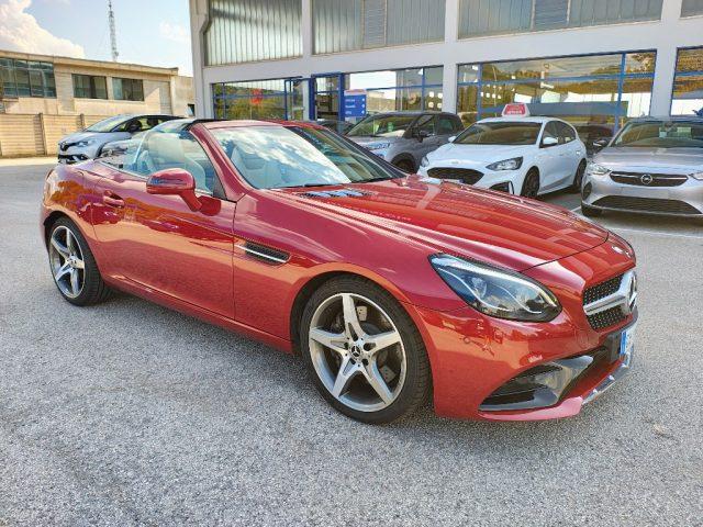 MERCEDES-BENZ SLC 300 Premium