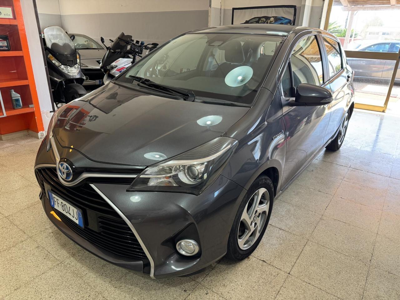 Toyota Yaris 1.5 Hybrid AUTOMATICA Business OK NEO