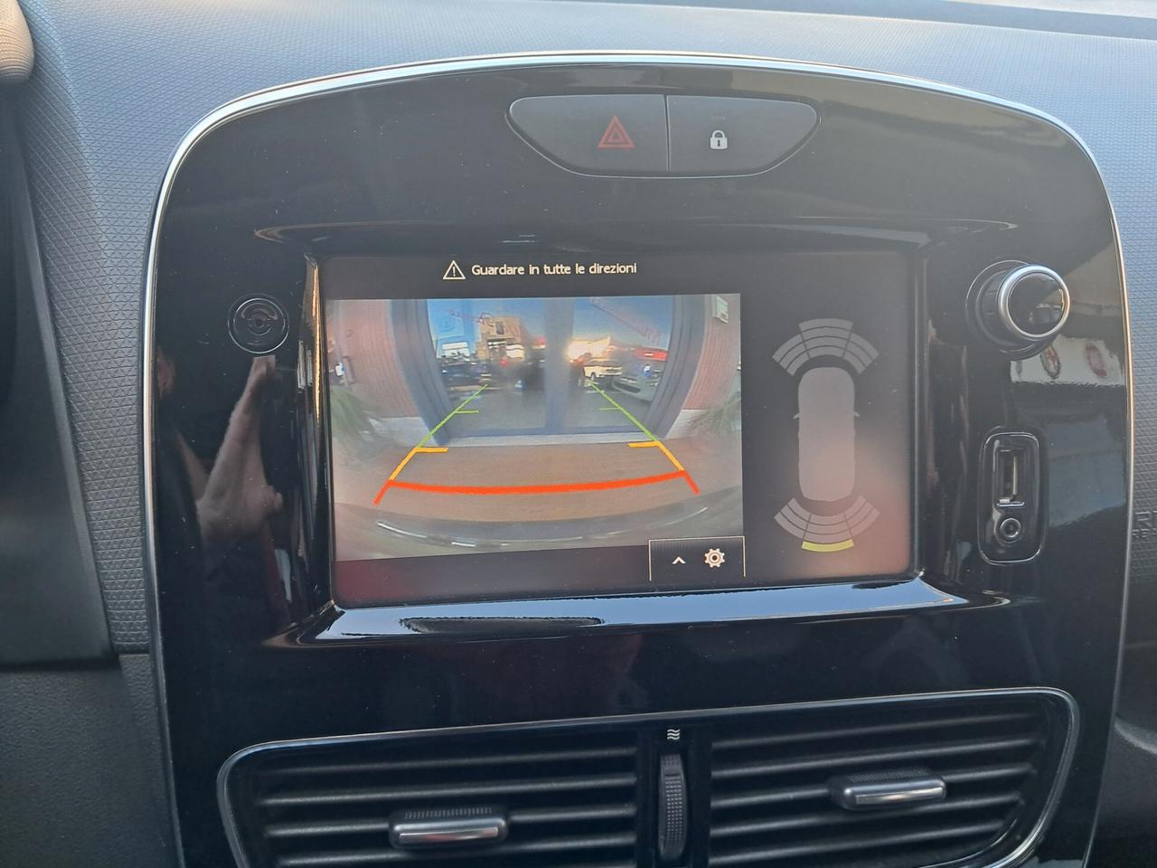 Renault Clio dCi 8V 90 cv EDC Energy Intens