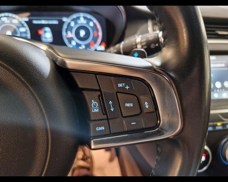 Jaguar E-Pace 2017 2.0d i4 R-Dynamic S awd 180cv auto my19